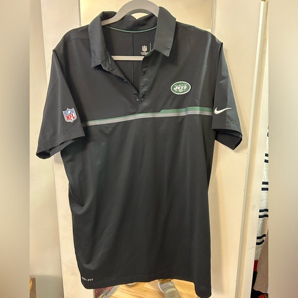 Assorted Men’s active wear shirts with NY Jets logo. - Picture 11 of 16